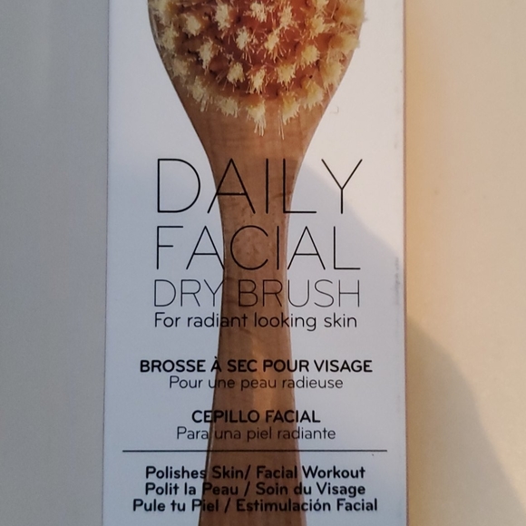 Fab Fit Fun winter 2020 bundle! - Picture 4 of 4